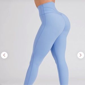 Buff Bunny Leggings Medium